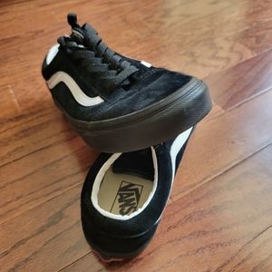 Vans Women's Black Suede Sneaker Size 9